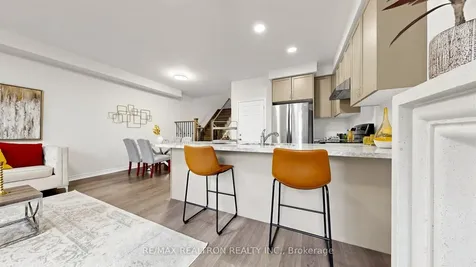 39 Collier Crescent Markham ON L6E 0E7