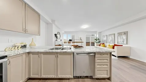 39 Collier Crescent Markham ON L6E 0E7