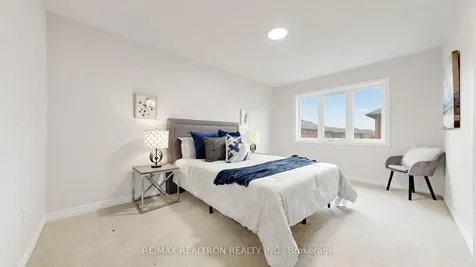 39 Collier Crescent Markham ON L6E 0E7
