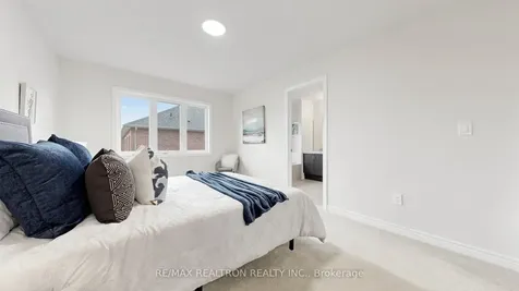 39 Collier Crescent Markham ON L6E 0E7