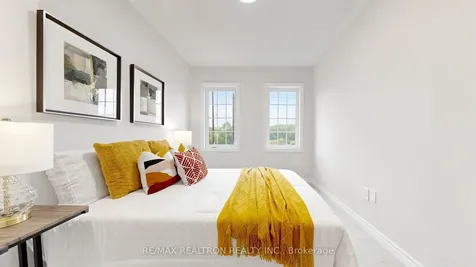 39 Collier Crescent Markham ON L6E 0E7