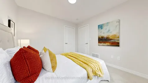39 Collier Crescent Markham ON L6E 0E7