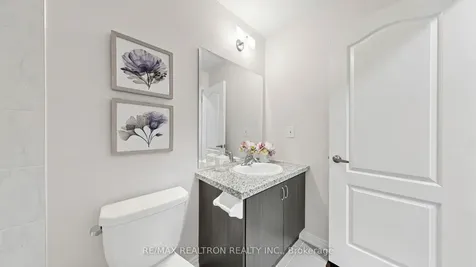 39 Collier Crescent Markham ON L6E 0E7