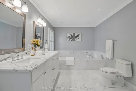 110 Regent Street Richmond Hill ON L4C 9P4