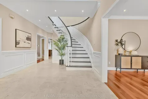 110 Regent Street Richmond Hill ON L4C 9P4