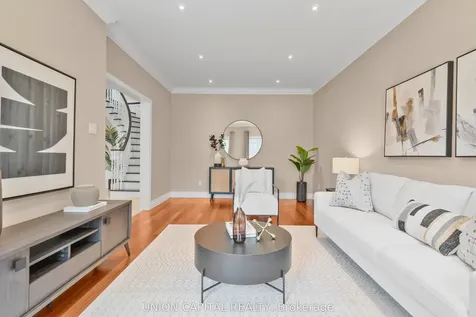 110 Regent Street Richmond Hill ON L4C 9P4