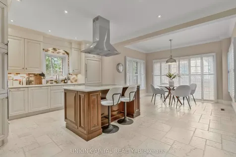 110 Regent Street Richmond Hill ON L4C 9P4