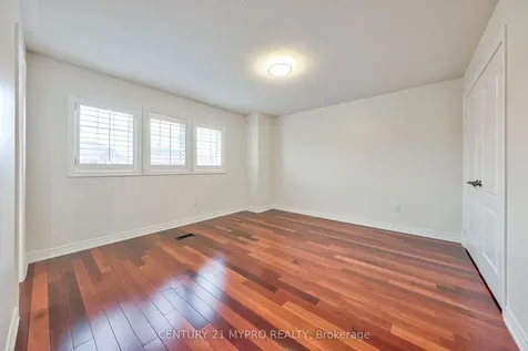 128 Selwyn Road Richmond Hill ON L4E 5E3