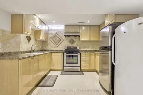 128 Selwyn Road Richmond Hill ON L4E 5E3