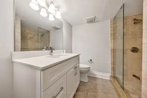 128 Selwyn Road Richmond Hill ON L4E 5E3