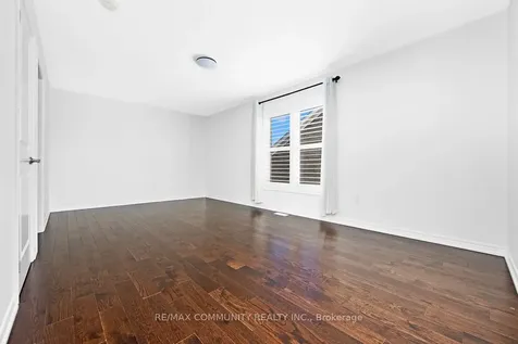 201 Donald Sim Avenue Markham ON L6B 0Z1
