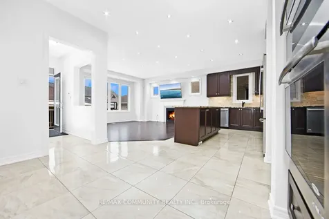 201 Donald Sim Avenue Markham ON L6B 0Z1