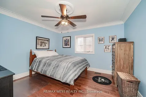 31 Garriock Court Vaughan ON L4L 8S7