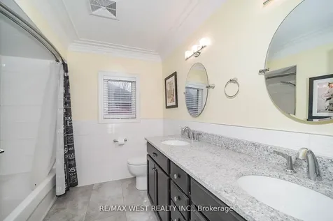 31 Garriock Court Vaughan ON L4L 8S7