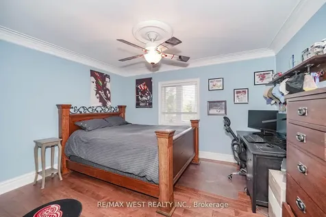 31 Garriock Court Vaughan ON L4L 8S7