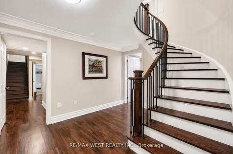 31 Garriock Court Vaughan ON L4L 8S7