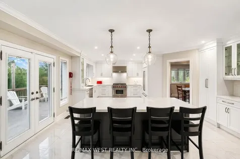 31 Garriock Court Vaughan ON L4L 8S7