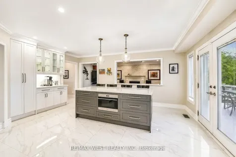31 Garriock Court Vaughan ON L4L 8S7