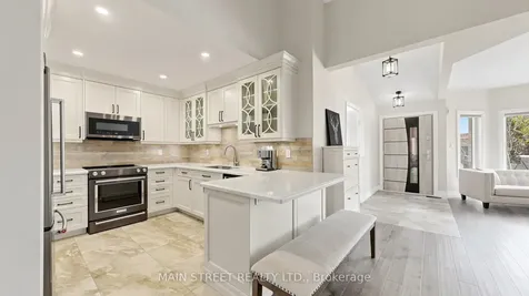 176 Mainprize Crescent East Gwillimbury ON L0G 1M0