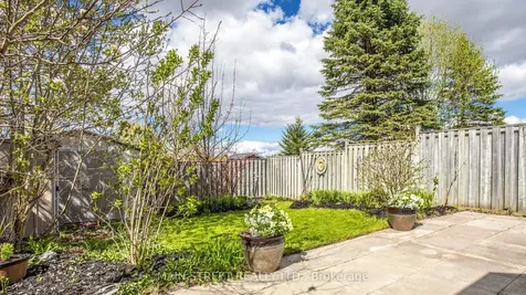 176 Mainprize Crescent East Gwillimbury ON L0G 1M0