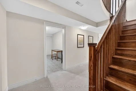 133 Ridge Way New Tecumseth ON L9R 0M6