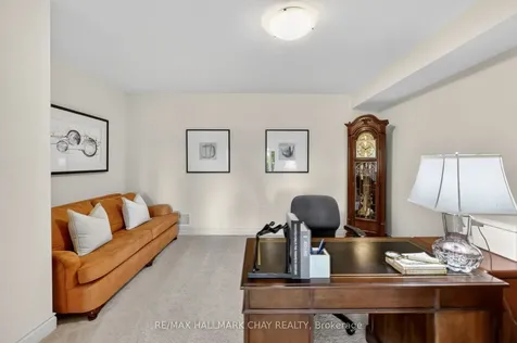 133 Ridge Way New Tecumseth ON L9R 0M6