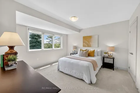133 Ridge Way New Tecumseth ON L9R 0M6