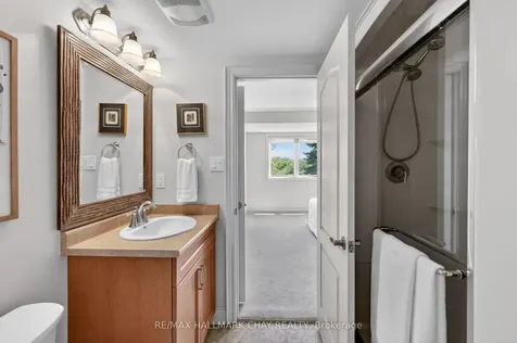 133 Ridge Way New Tecumseth ON L9R 0M6