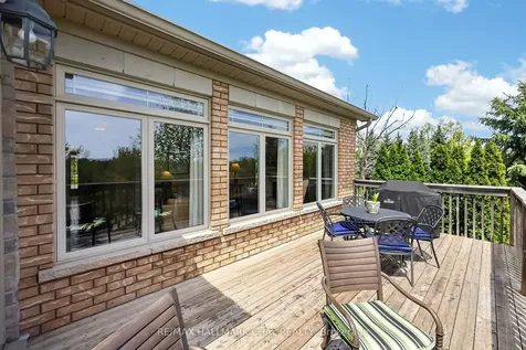 133 Ridge Way New Tecumseth ON L9R 0M6