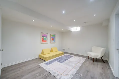 59 Bassett Avenue Richmond Hill ON L4B 4J9
