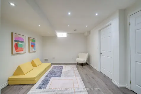 59 Bassett Avenue Richmond Hill ON L4B 4J9