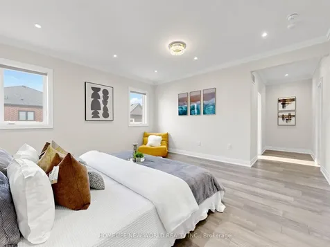 72 Crofting Crescent Markham ON L6E 0W1