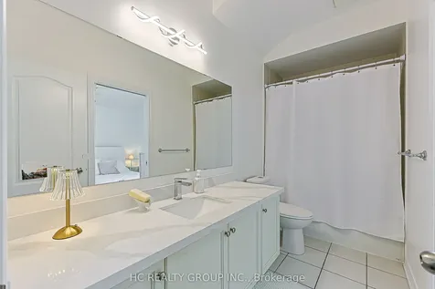 132 Alpaca Drive Richmond Hill ON L4E 0R2