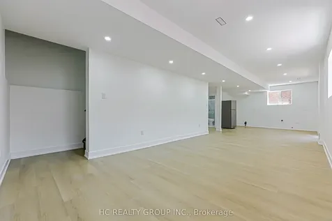132 Alpaca Drive Richmond Hill ON L4E 0R2