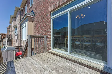 132 Alpaca Drive Richmond Hill ON L4E 0R2