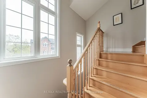 15 Old Colony Road Richmond Hill ON L4E 4L5