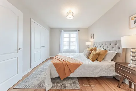 15 Old Colony Road Richmond Hill ON L4E 4L5