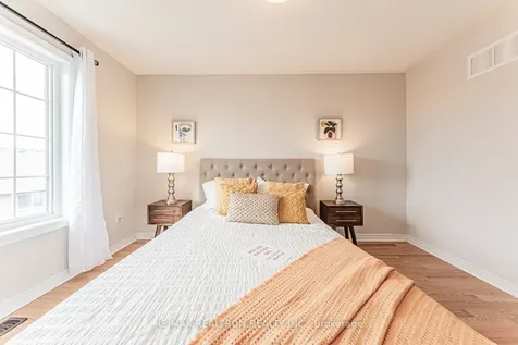 15 Old Colony Road Richmond Hill ON L4E 4L5