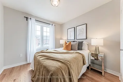 15 Old Colony Road Richmond Hill ON L4E 4L5