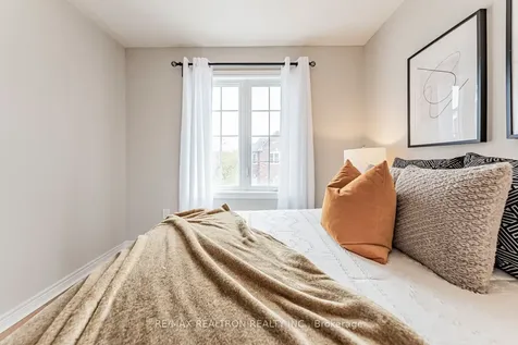 15 Old Colony Road Richmond Hill ON L4E 4L5