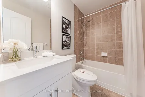 15 Old Colony Road Richmond Hill ON L4E 4L5