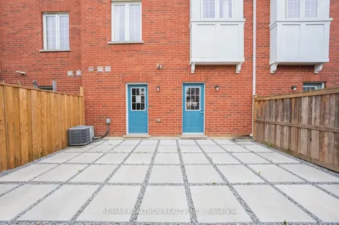 15 Old Colony Road Richmond Hill ON L4E 4L5