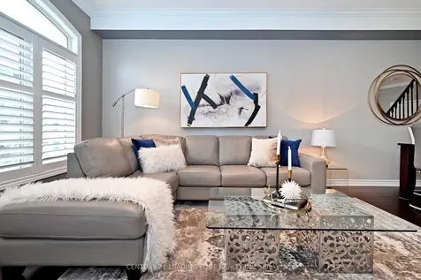 13 Beehive Lane Markham ON L6E 0K6