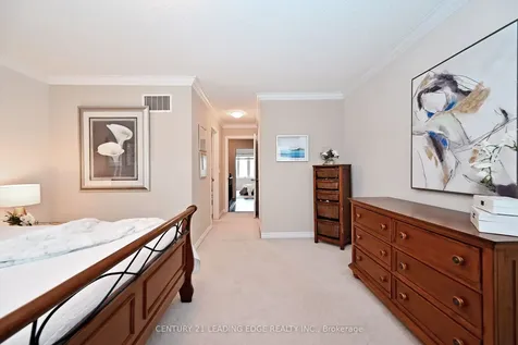 13 Beehive Lane Markham ON L6E 0K6