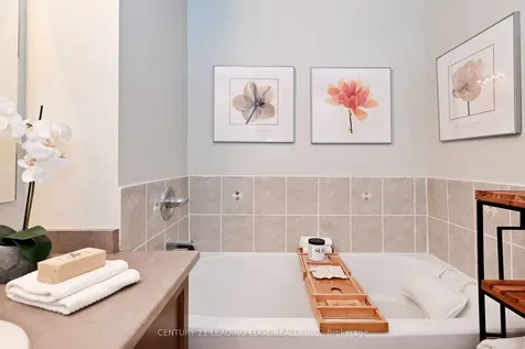 13 Beehive Lane Markham ON L6E 0K6