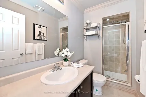 13 Beehive Lane Markham ON L6E 0K6