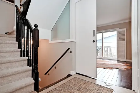 13 Beehive Lane Markham ON L6E 0K6
