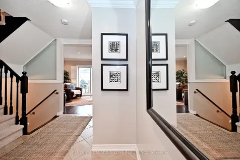 13 Beehive Lane Markham ON L6E 0K6