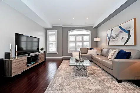 13 Beehive Lane Markham ON L6E 0K6
