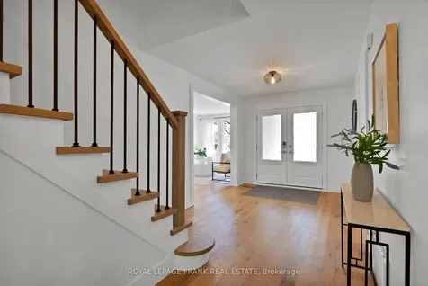 272 Plymouth Trail Newmarket ON L3Y 6G7